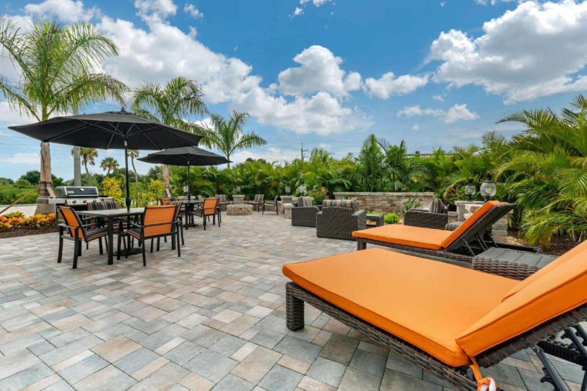 Ameniti Bay - Best Western Signature Collection Fruitville Exterior foto