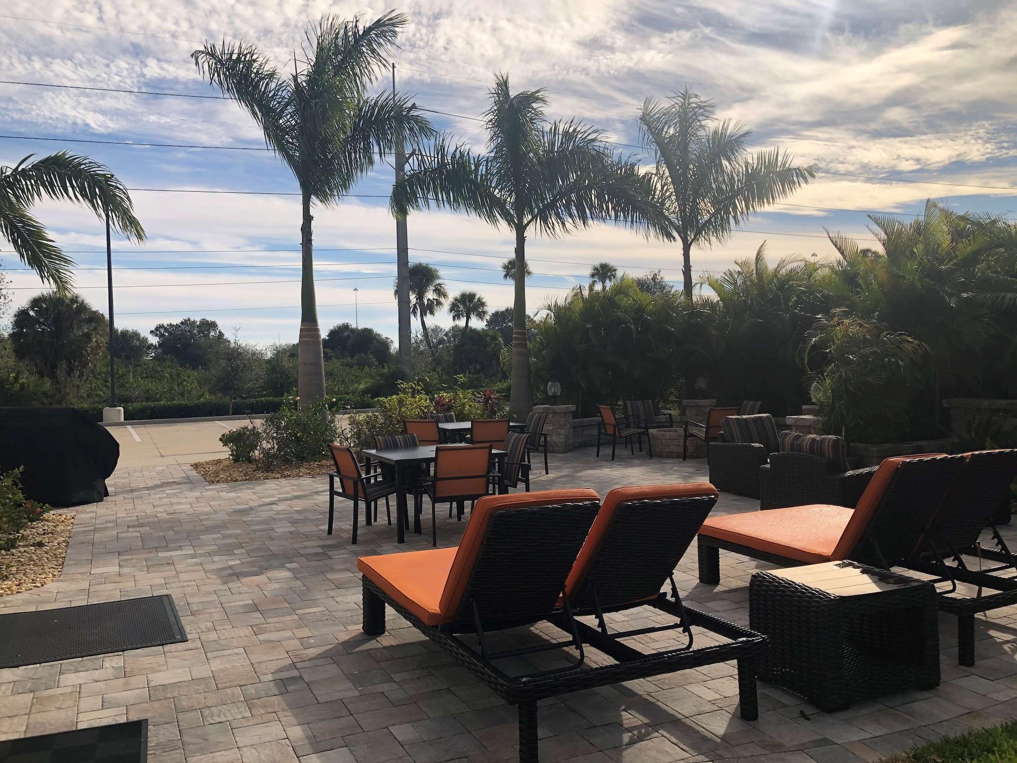 Ameniti Bay - Best Western Signature Collection Fruitville Exterior foto